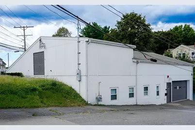 2 Rhubena St, Framingham, MA 01702 - Photo 1