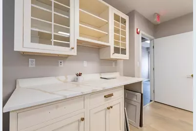 2 Rhubena St, Framingham, MA 01702 - Photo 9