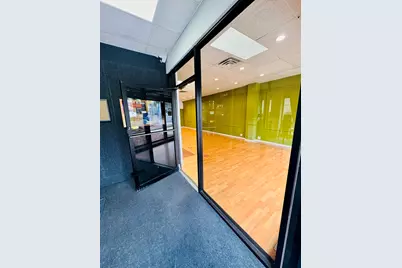 878 Sumner Ave, Springfield, MA 01108 - Photo 3