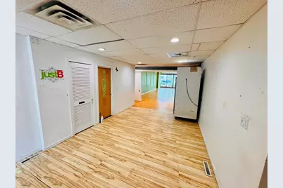 878 Sumner Ave, Springfield, MA 01108 - Photo 7