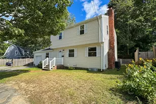 282 Pleasant St, Marblehead, MA 01945 - Photo 7