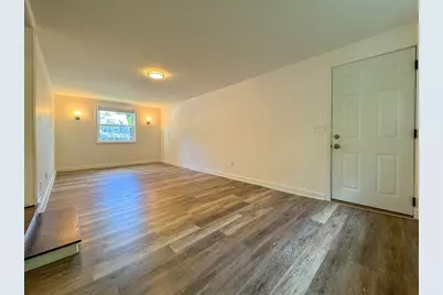 282 Pleasant St, Marblehead, MA 01945 - Photo 23