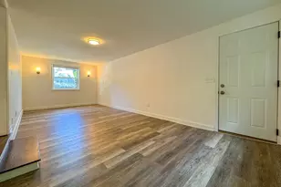 282 Pleasant St, Marblehead, MA 01945 - Photo 23