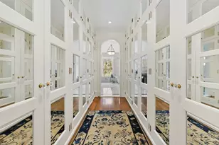 22 Brimmer St, Boston, MA 02108 - Photo 25