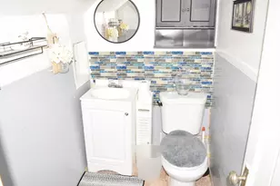 5 Vernon St, Holyoke, MA 01040 - Photo 13