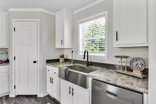 11 Annie's Way, West Springfield, MA 01089 - Photo 17