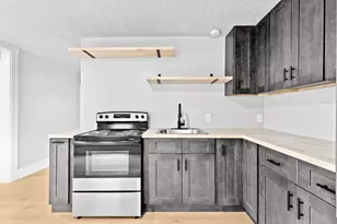 62 Grove St, Fitchburg, MA 01420 - Photo 3