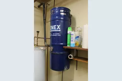 62 Cheney St, Orange, MA 01364 - Photo 23