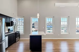 6 Chatham St, Worcester, MA 01609 - Photo 1