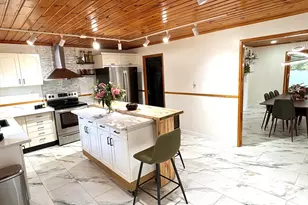 2 Pat Dr, Danvers, MA 01923 - Photo 9