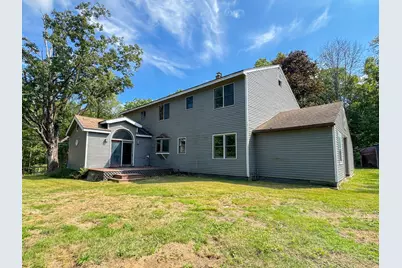 198 Union Rd, Wales, MA 01081 - Photo 7