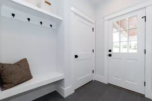 17 Lasell St, Newton, MA 02466 - Photo 35