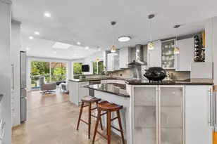 409 Haverhill St, Reading, MA 01867 - Photo 11