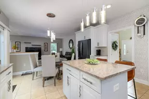 53 Queens Cir, Raynham, MA 02767 - Photo 21