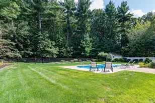 53 Queens Cir, Raynham, MA 02767 - Photo 9