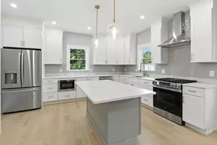 11 Washington St, Ipswich, MA 01938 - Photo 3