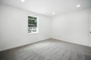 150 Seymour Ave, Springfield, MA 01109 - Photo 17