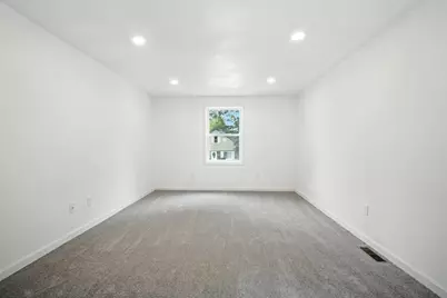 150 Seymour Ave, Springfield, MA 01109 - Photo 27