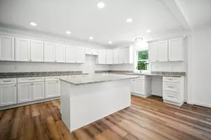 150 Seymour Ave, Springfield, MA 01109 - Photo 9