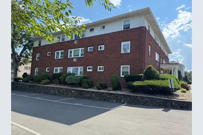 100 Magnolia Ave #4, Lynn, MA 01904 - Photo 3