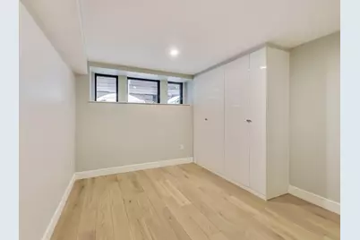 14 N Bennet St #2, Boston, MA 02113 - Photo 5