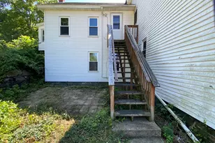 10 E Prospect St, Erving, MA 01344 - Photo 17