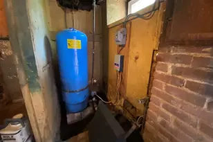 10 E Prospect St, Erving, MA 01344 - Photo 25