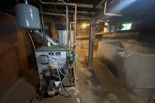 10 E Prospect St, Erving, MA 01344 - Photo 19