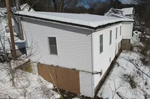 10 E Prospect St, Erving, MA 01344 - Photo 31