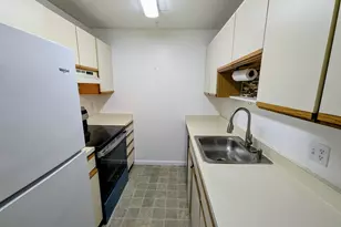 809 Franklin Crossing Rd, Franklin, MA 02038 - Photo 5