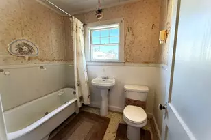 13 Oxford Ave, Dudley, MA 01571 - Photo 33