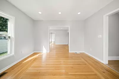 57 Narragansett St, Springfield, MA 01107 - Photo 13