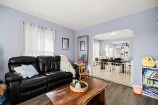 57 Narragansett St, Springfield, MA 01107 - Photo 33