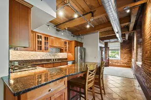 25 Cedar St, Amesbury, MA 01913 - Photo 1