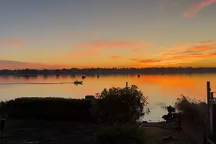 110 Seaview Ave, Swansea, MA 02777 - Photo 5