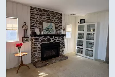 110 Seaview Ave, Swansea, MA 02777 - Photo 17