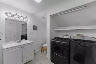 66 Hamilton St, Leominster, MA 01453 - Photo 27
