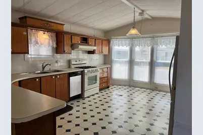 4 Joseph St, Wareham, MA 02538 - Photo 5