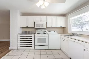 21 Sully Rd, Raynham, MA 02767 - Photo 13