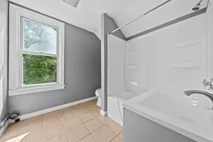 84 Tremont St, Taunton, RI 02870 - Photo 9