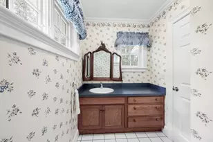 4390 Main, Barnstable, MA 02637 - Photo 31