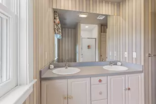 4390 Main, Barnstable, MA 02637 - Photo 33