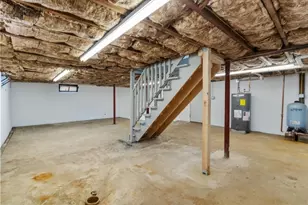 52 Harrison Ave, Auburn, MA 01501 - Photo 21