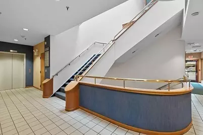 11 Pleasant Street, Worcester, MA 01609 - Photo 9