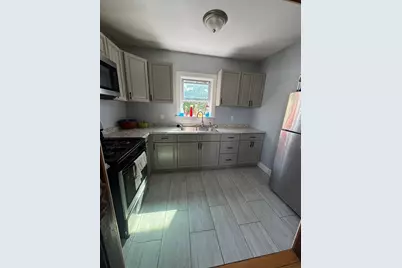 129 Marchant St #2, Fall River, MA 02723 - Photo 3