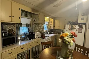 539 Aetna St, Fall River, MA 02721 - Photo 11