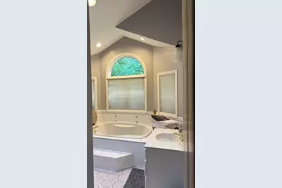 321 Westerly Cr, Ludlow, MA 01056 - Photo 11