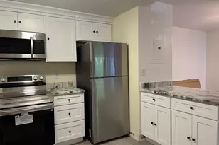 324 Washington St, Wellesley, MA 02481 - Photo 13