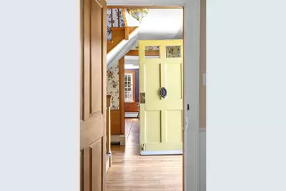 16 Elm Street, Ipswich, MA 01938 - Photo 3