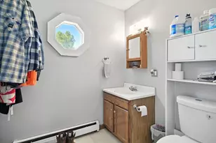 52 Emmett St, Chicopee, MA 01020 - Photo 13